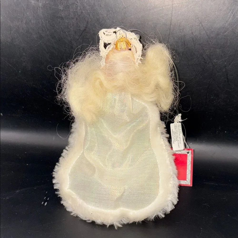 Department 56 White Queen Ornament